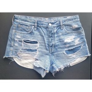 American Eagle Size 10 Vintage Hi-rise festival shorts.